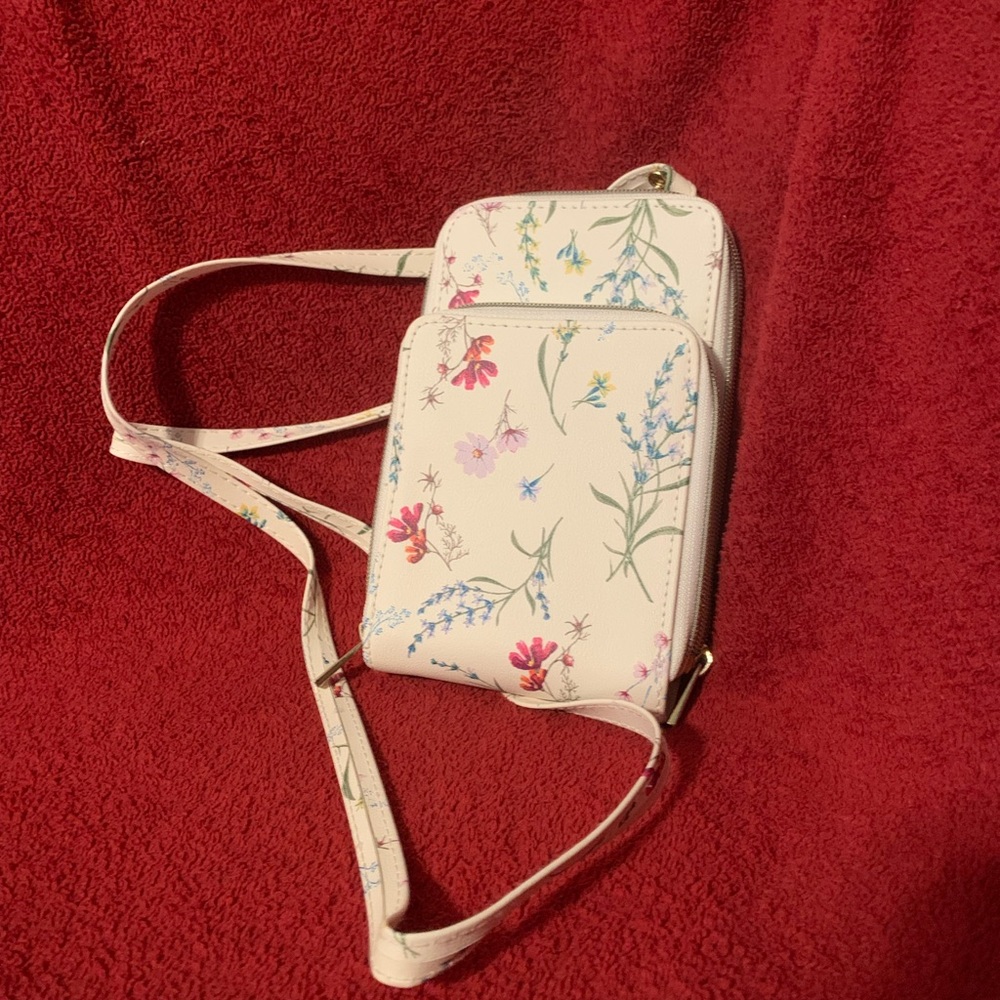 Crossbody floral